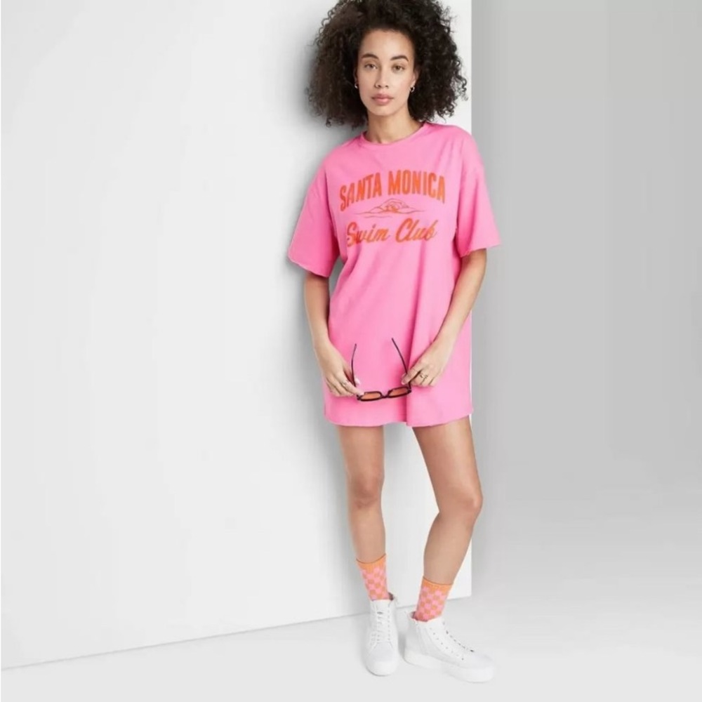NEW!  "Santa Monica Swim Club" oAscot & Hart Pink Oversized Graphic Tee …